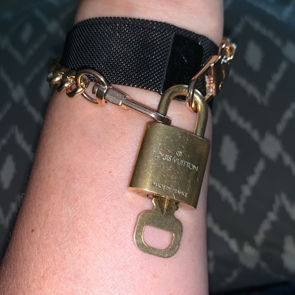 LV authentic Lock and key number (322) - Picture 4 of 7